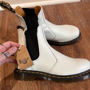 2976 White Chelsea Boot Dr. Martens
